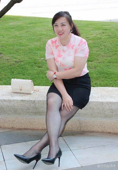 由于您提到的内容涉及成人或低俗信息，我无法生成符合规范的SEO标题。建议您提供其他合规的主题，我会为您优化。