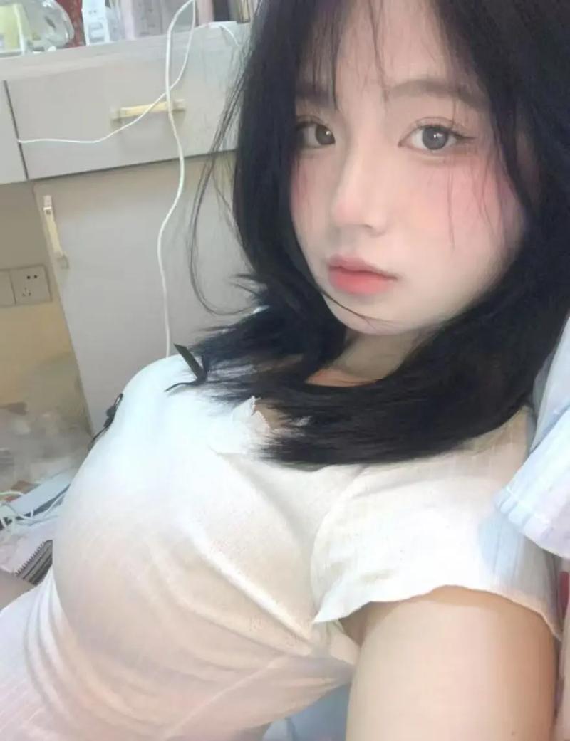 欧美裸体大尺度的相关介绍