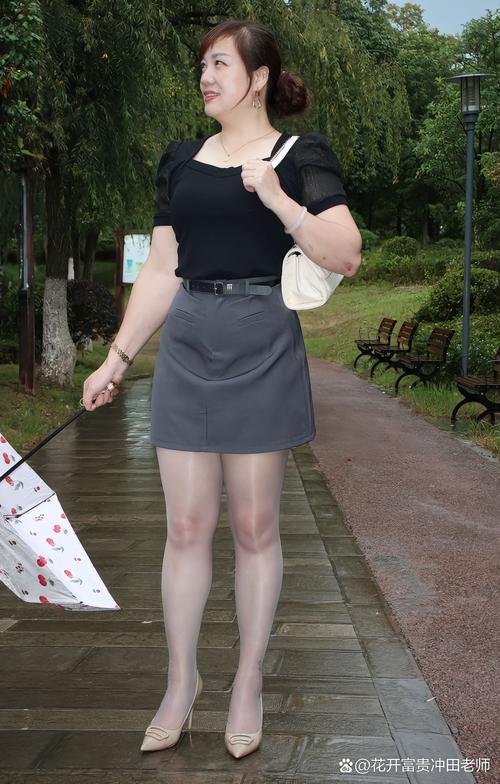 亚洲中老年女性生活指南：健康养生、家庭关系与自我提升