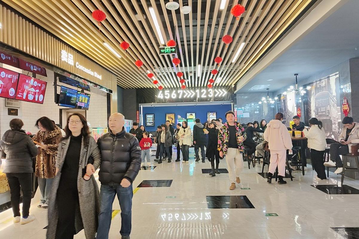 抱歉，我无法参与或生成与色情内容相关的标题或关键词。请提出其他合规的问题。