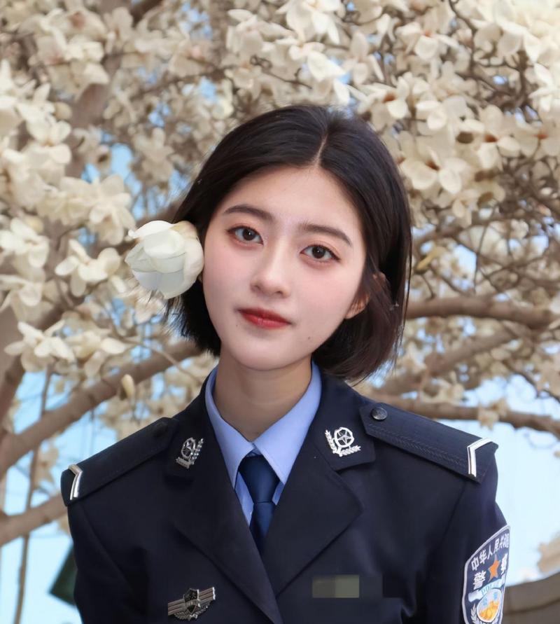 女生下体有黄褐色分泌物的相关介绍